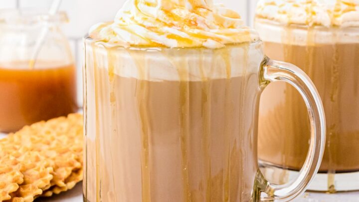 Toffee Salted Caramel Latte - 3 Minutes Coffeehouse Style