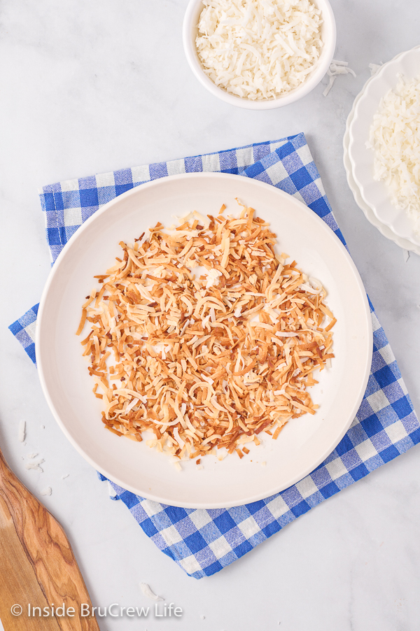 How to Toast Coconut (Oven, Microwave, Stovetop) - Salt & Baker