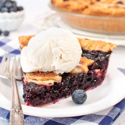 Easy Blueberry Pie - Inside BruCrew Life