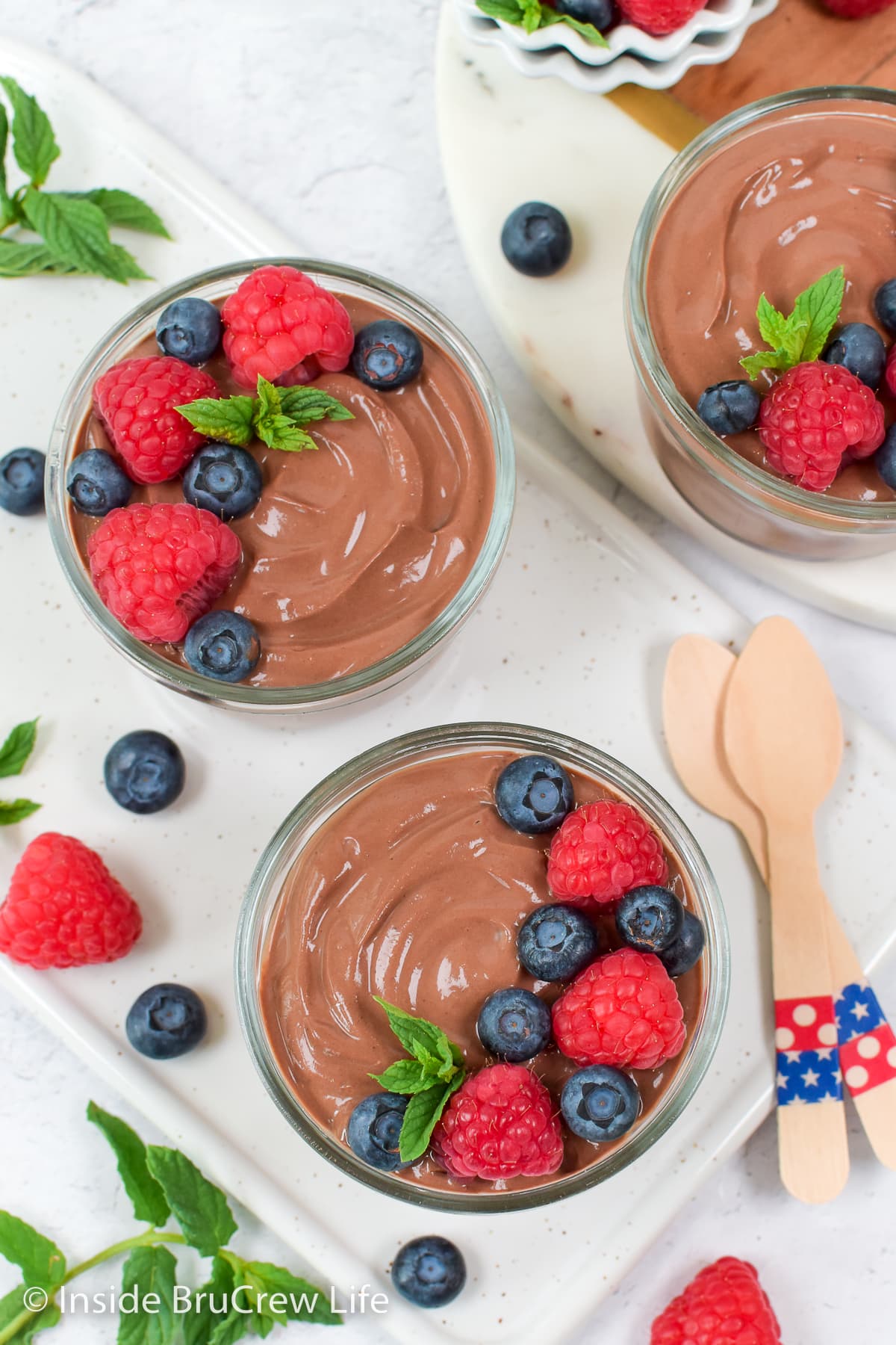 Overhead picture of bowls of pudding.