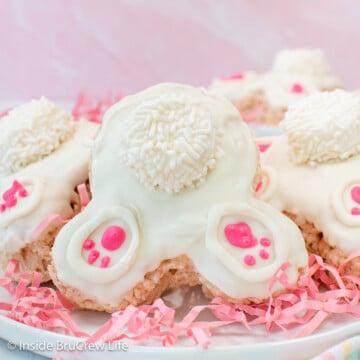 Bunny rice krispie treats decorated with white chocolate so they look like bunny butts.