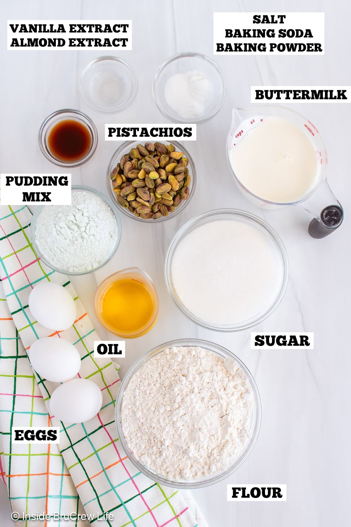 Pistachio bread ingredients with text labels.